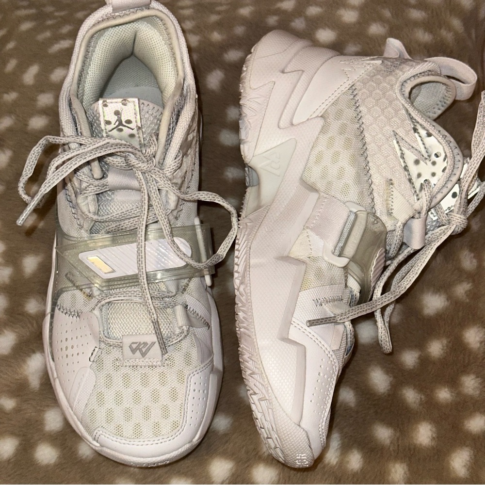 Jordan Why Not Zer0.3 Sneakers Kids 6Y or Womens 7.5